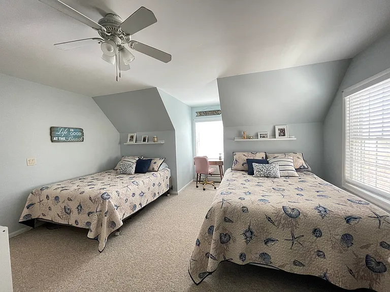 59 Peconic Ave — Photo 16