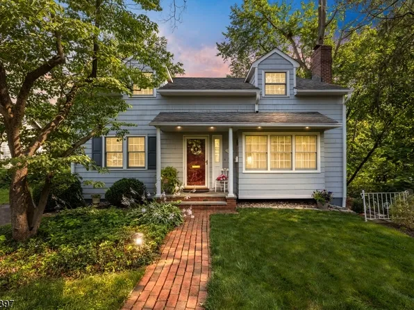 65 E Young St, Somerville Boro, NJ 08876