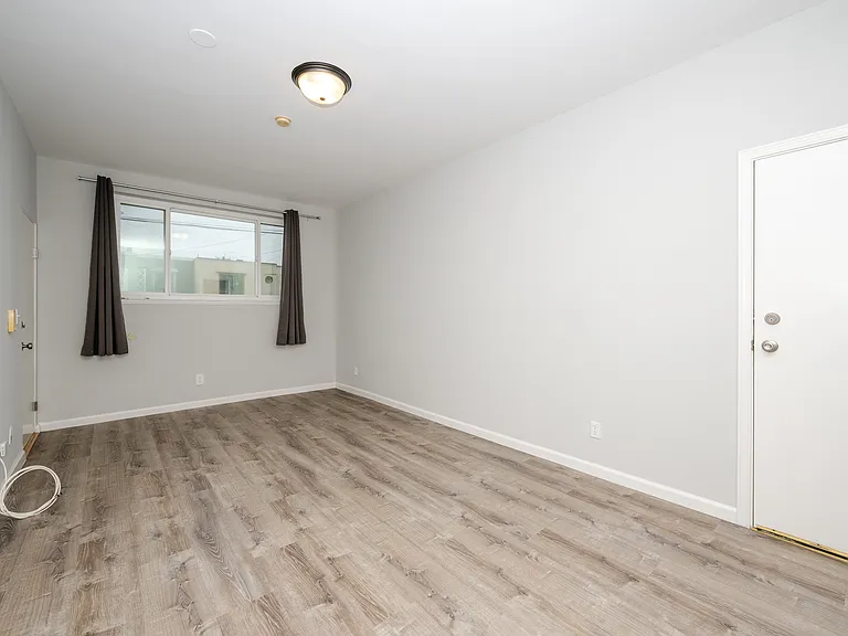 2600 45th Ave #A — Photo 5