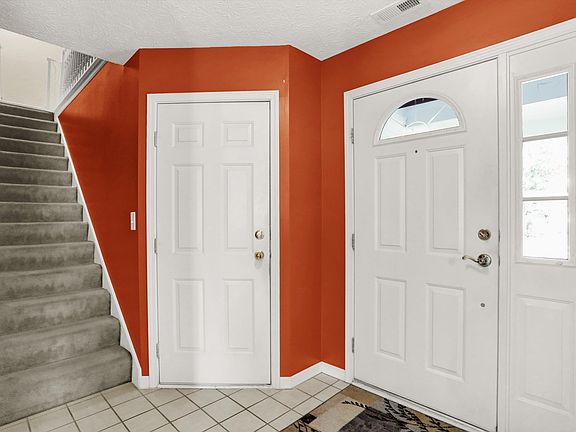4th image of 10625 Aspen Dr