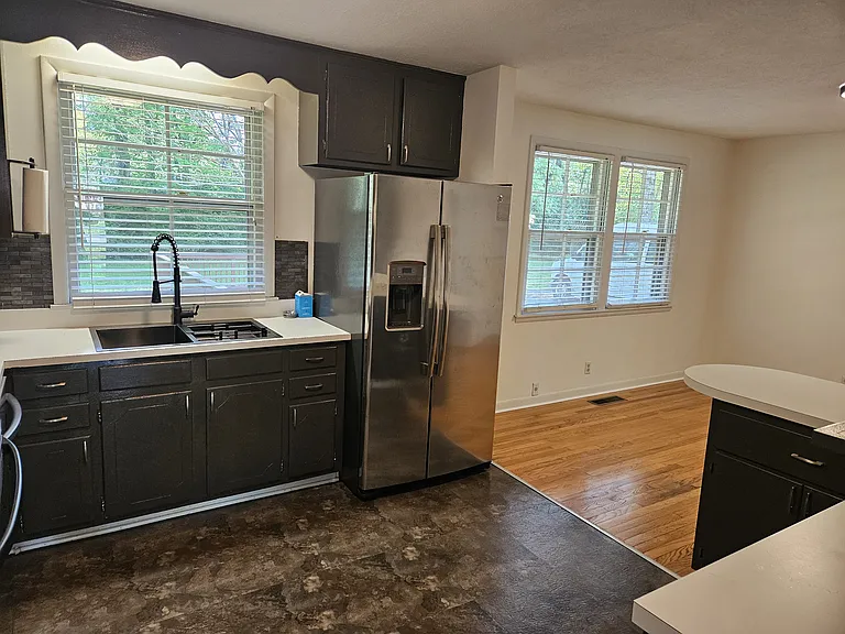 118 Meadowgreen Ct — Photo 4