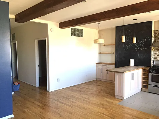 Rented by OT Real Estate | media 13