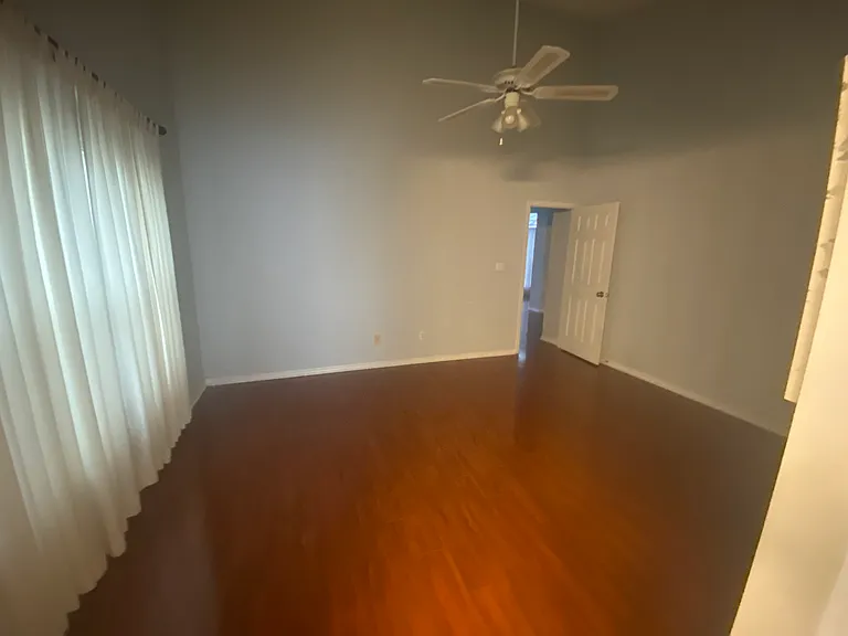 4864 Gorham Ave — Photo 3