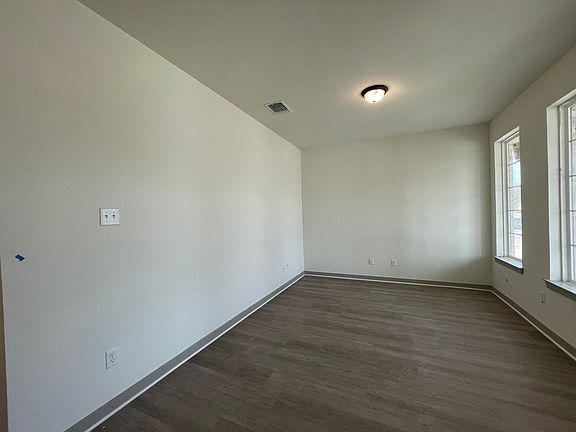 3rd image of 173 Arvil Dr