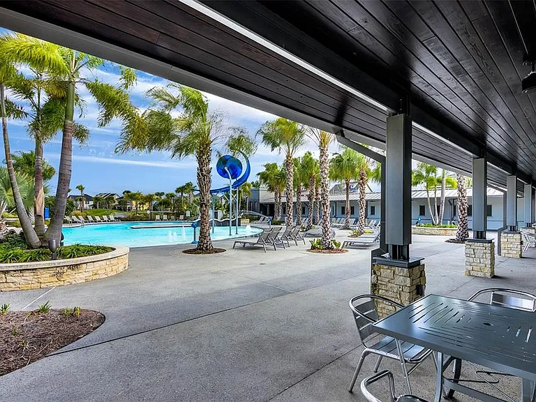 7035 Nemours Pkwy — Photo 30