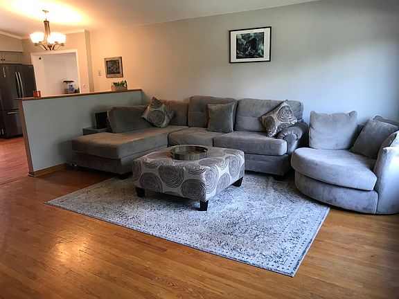 3rd image of 146 N Elmwood Ave