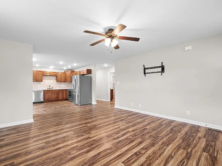 1709 Evans Rd #A — Photo 13