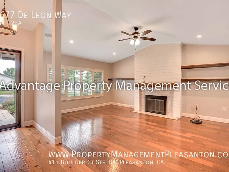 1677 De Leon Way — Photo 6