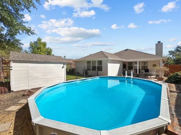 553 Hickory Ln, Fate, TX 75087