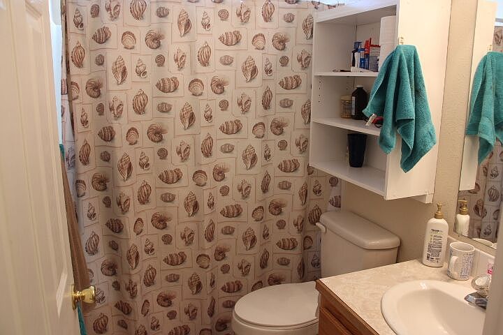 guest bath room
