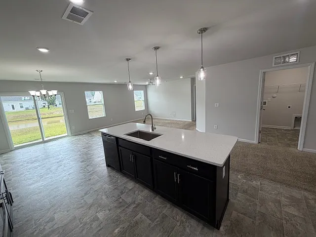 736 Landmark Cv — Photo 5