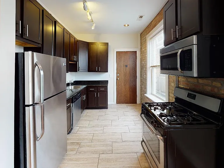 1536 W Birchwood Ave #3 — Photo 2