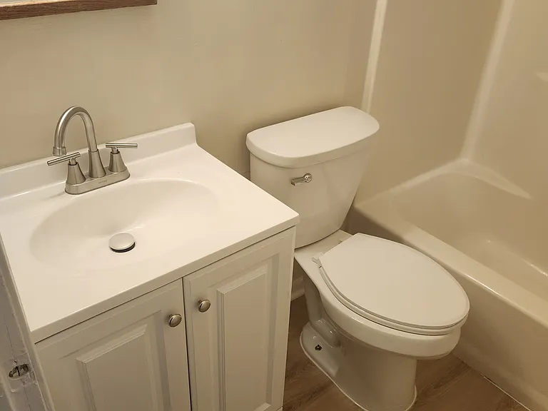 32 N Wycombe Ave #A — Photo 2