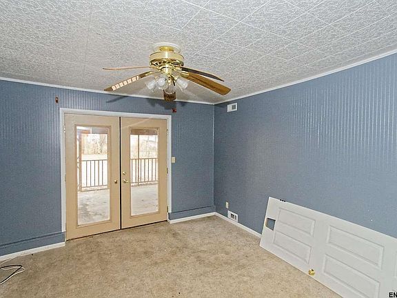 2nd image of 7 Crestwood Dr