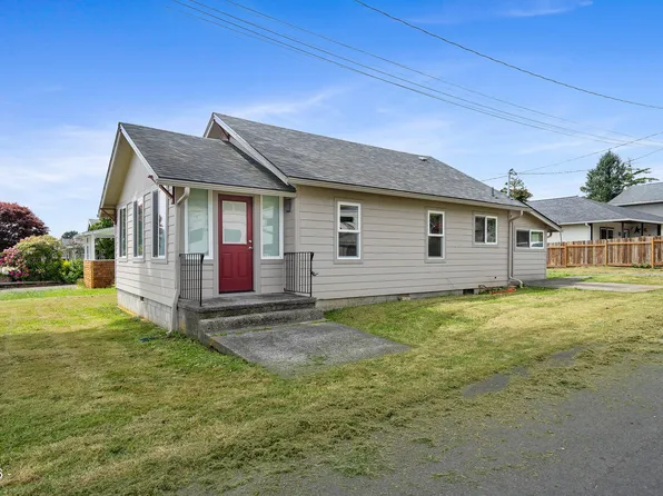 207 2nd St, Garibaldi, OR 97118