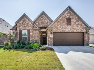 9712 Mullins Crossing Dr, Fort Worth, TX 76126
