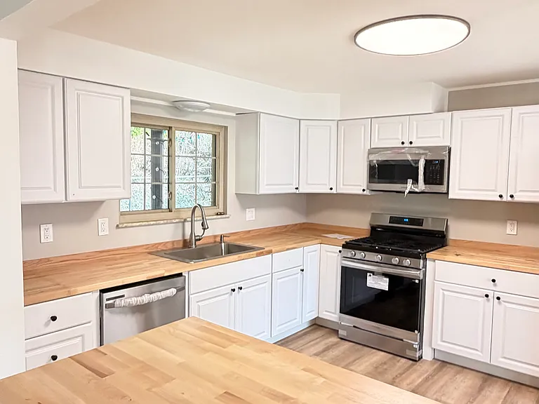 511 Diehl Dr — Photo 7