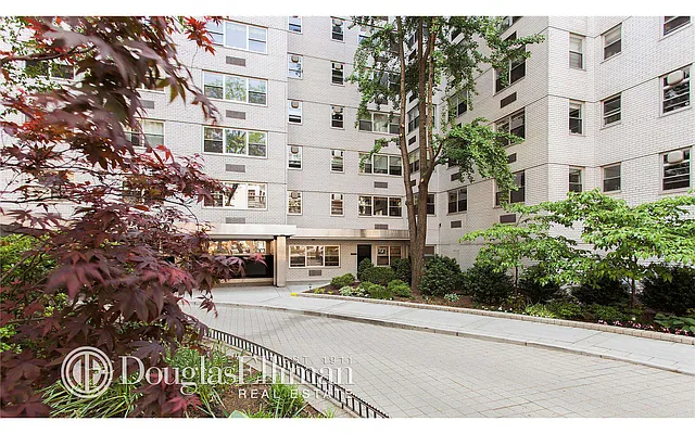 Sold by Douglas Elliman | media 10