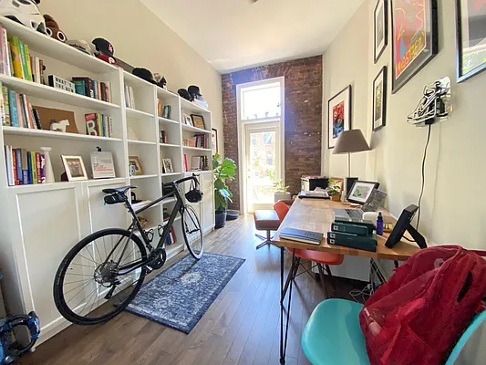 Rented by Dream Space Realty | media 21