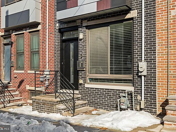 3rd image of 2051 Fernon St