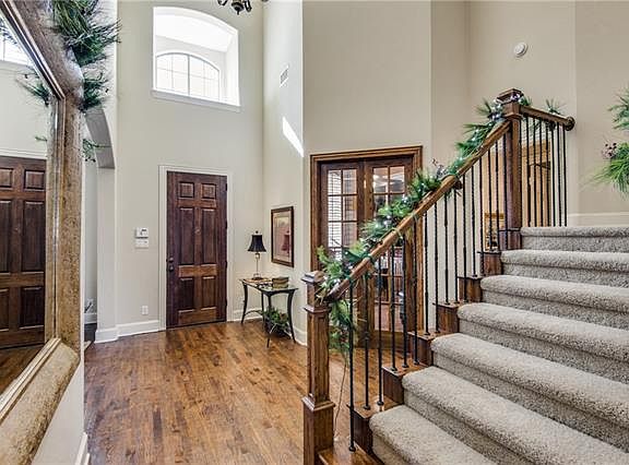 2nd image of 2312 King Arthur Blvd