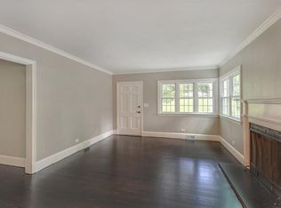 1812 Barracks Rd, Charlottesville, VA 22903