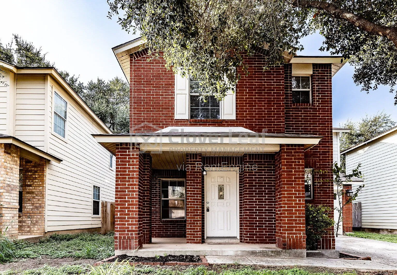 3 bed, 2.5 bath, 1556 sqft, $1,627 — Photo 1