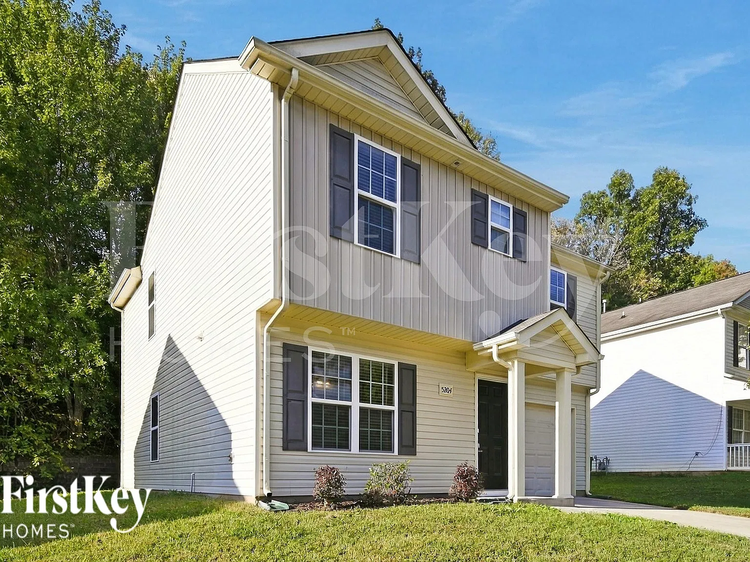 4 bed, 2.0 bath, 1440 sqft, $1,995 — Photo 2