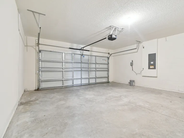 8320 Ender Hills Dr — Photo 35