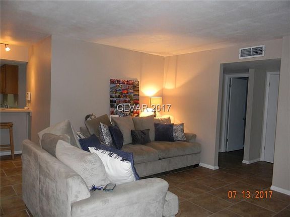 2nd image of 2652 Heritage Ct