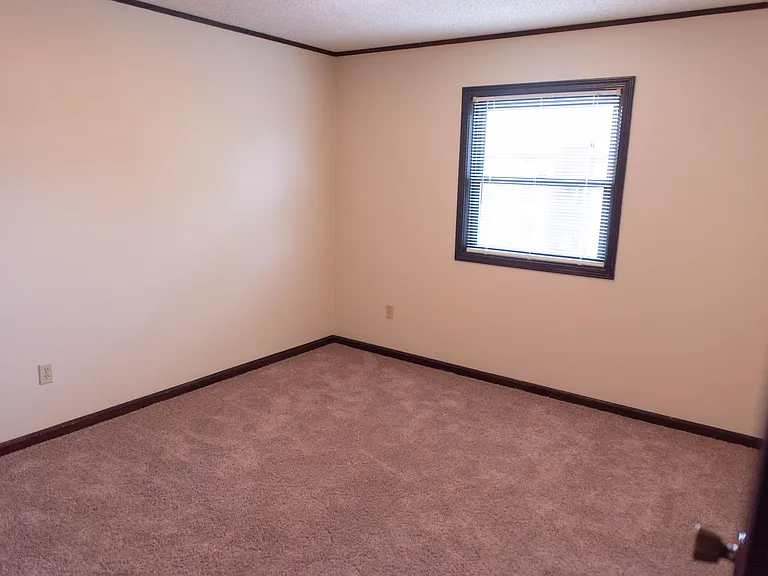 Cedar Point Apartments — Photo 8