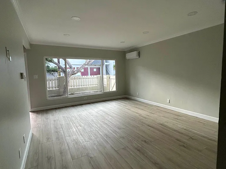 1702 Felton Ln — Photo 4
