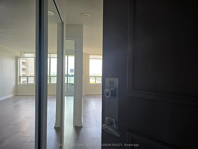 8 Hillcrest Ave #810 — Photo 6