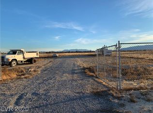 4801 E Gamebird Rd, Pahrump, NV 89061