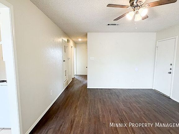 3rd image of 9608 Elmwood Ave Unit A