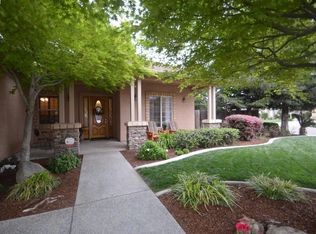 1134 E Arlen Ave, Visalia, CA