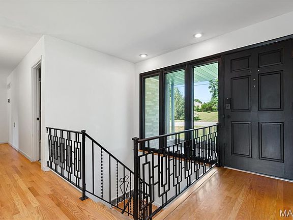4th image of 1 Morwood Ln