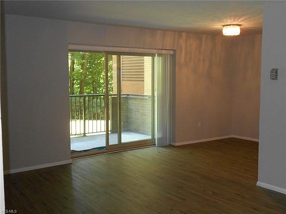 2nd image of 18501 Hilliard Blvd APT A5