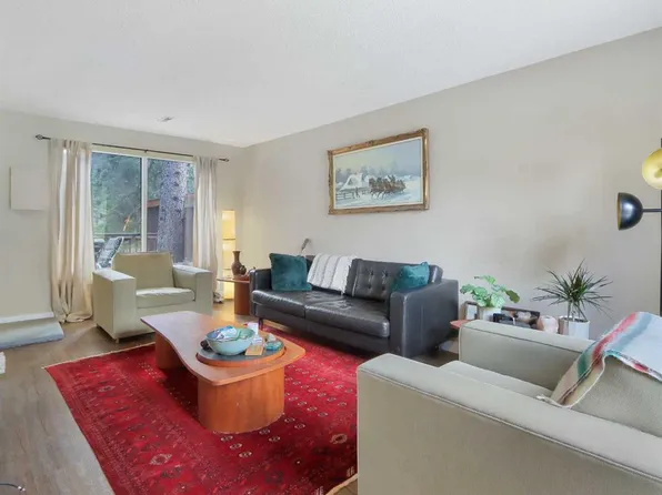 147 N Pika Pl, Banff, AB T1L 1H1