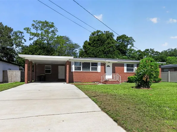 3734 Barmer Dr, Jacksonville, FL 32210