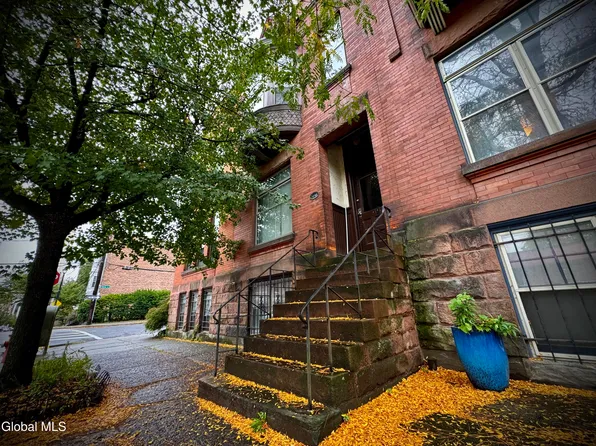 352 Hamilton Street, Albany, NY 12210