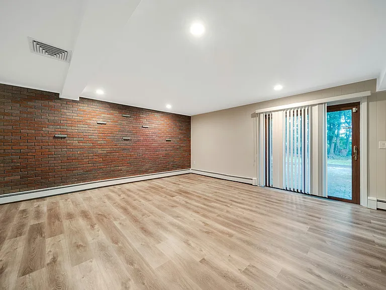 32 Rock Rd — Photo 22