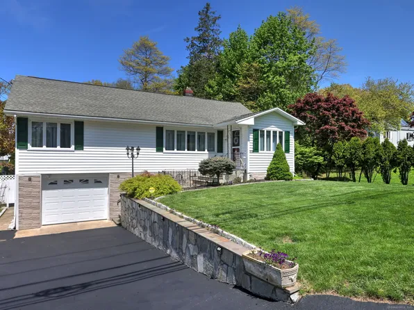 1012 Naugatuck Avenue, Milford, CT 06461