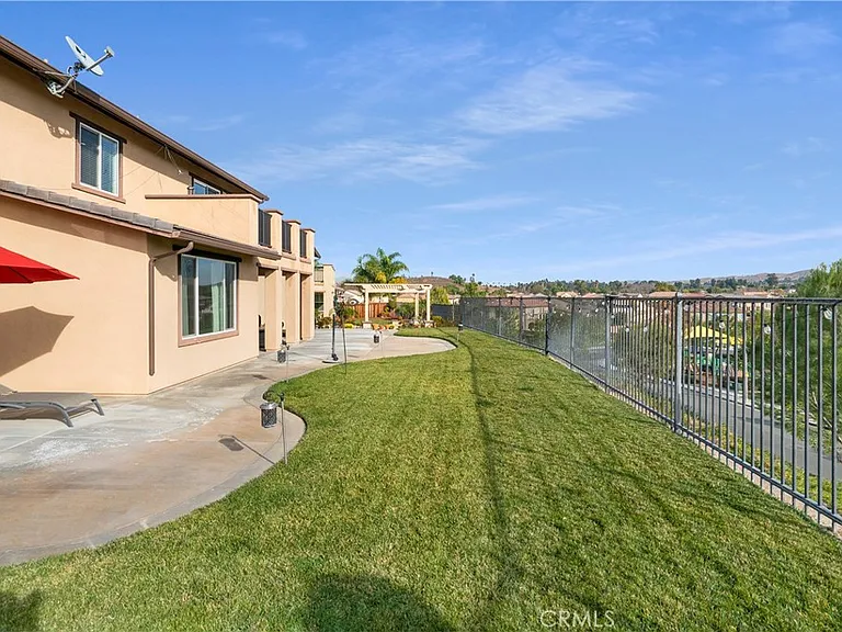 3126 Vista Ter — Photo 35