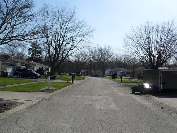 4th image of 224 Woodlawn Ave