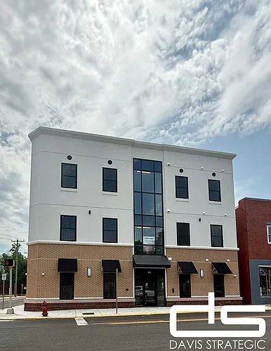128 E Market St Photo 1