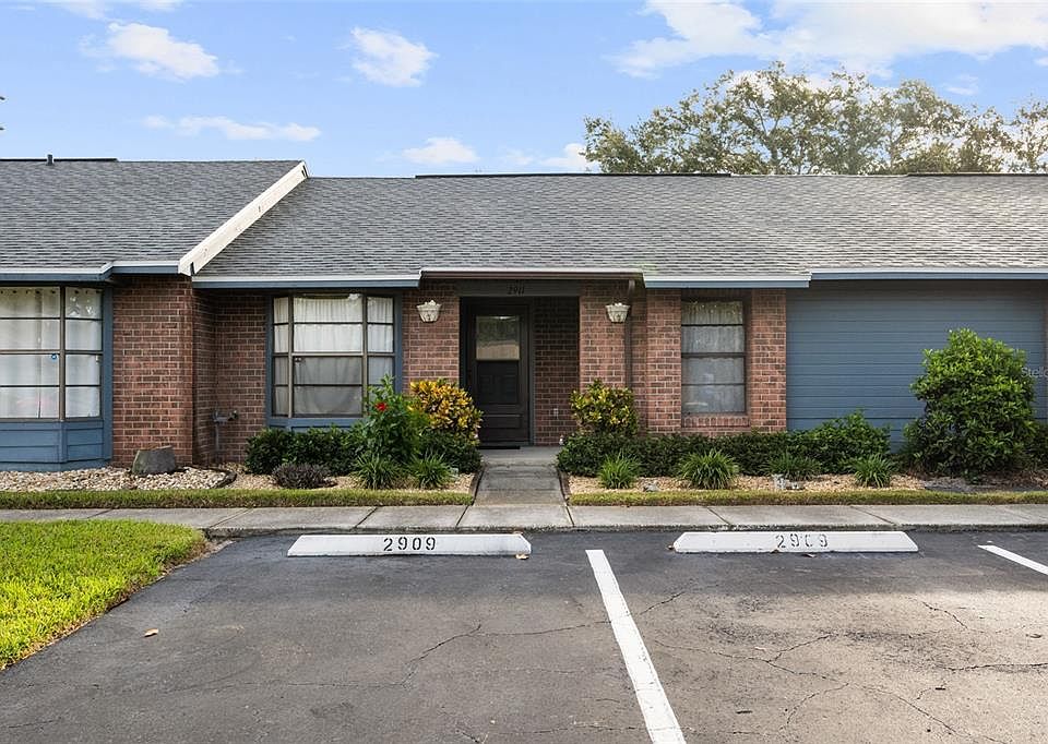 1st image of 2911 Squire Oak Ct