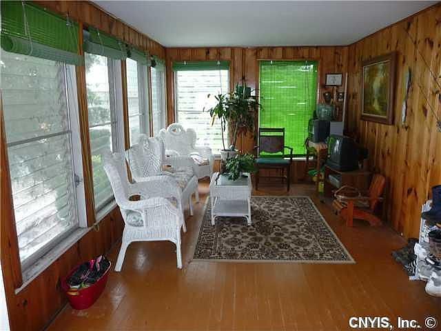 2nd image of 2582 E Main St