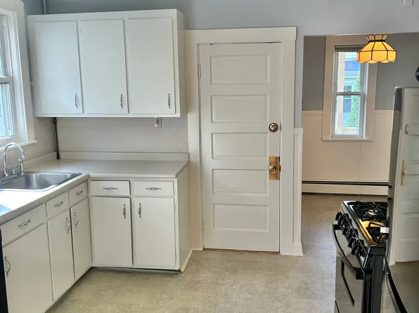 24 Central Rd #2, Somerville, MA 02143
