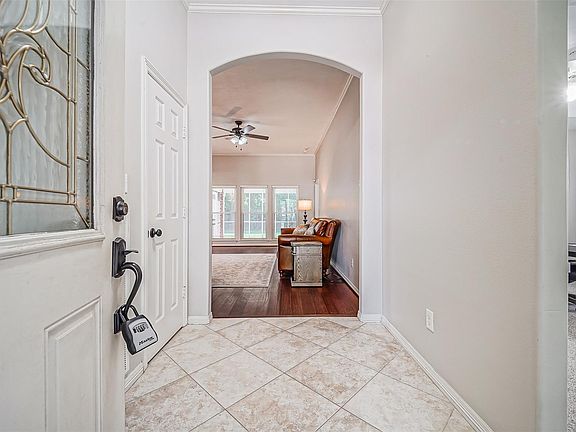3rd image of 5023 Misty Ln